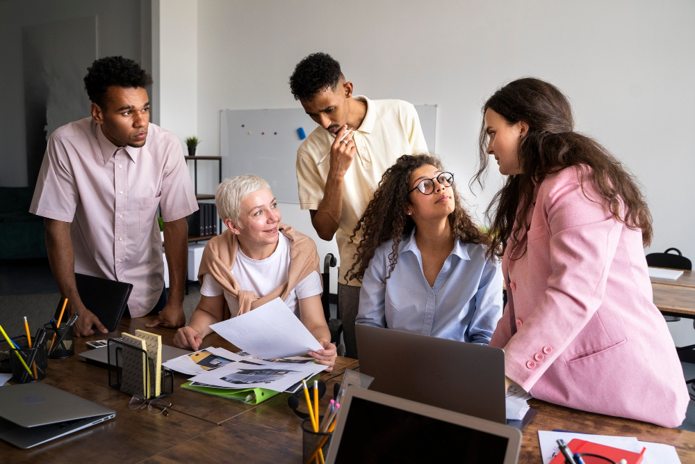 Neurodivergentes: colaboradores diversos na conversando